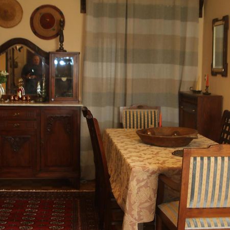 Classic Apartment In Kalamata Bagian luar foto
