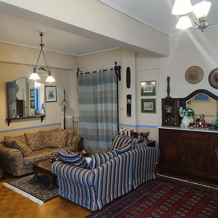 Classic Apartment In Kalamata Bagian luar foto