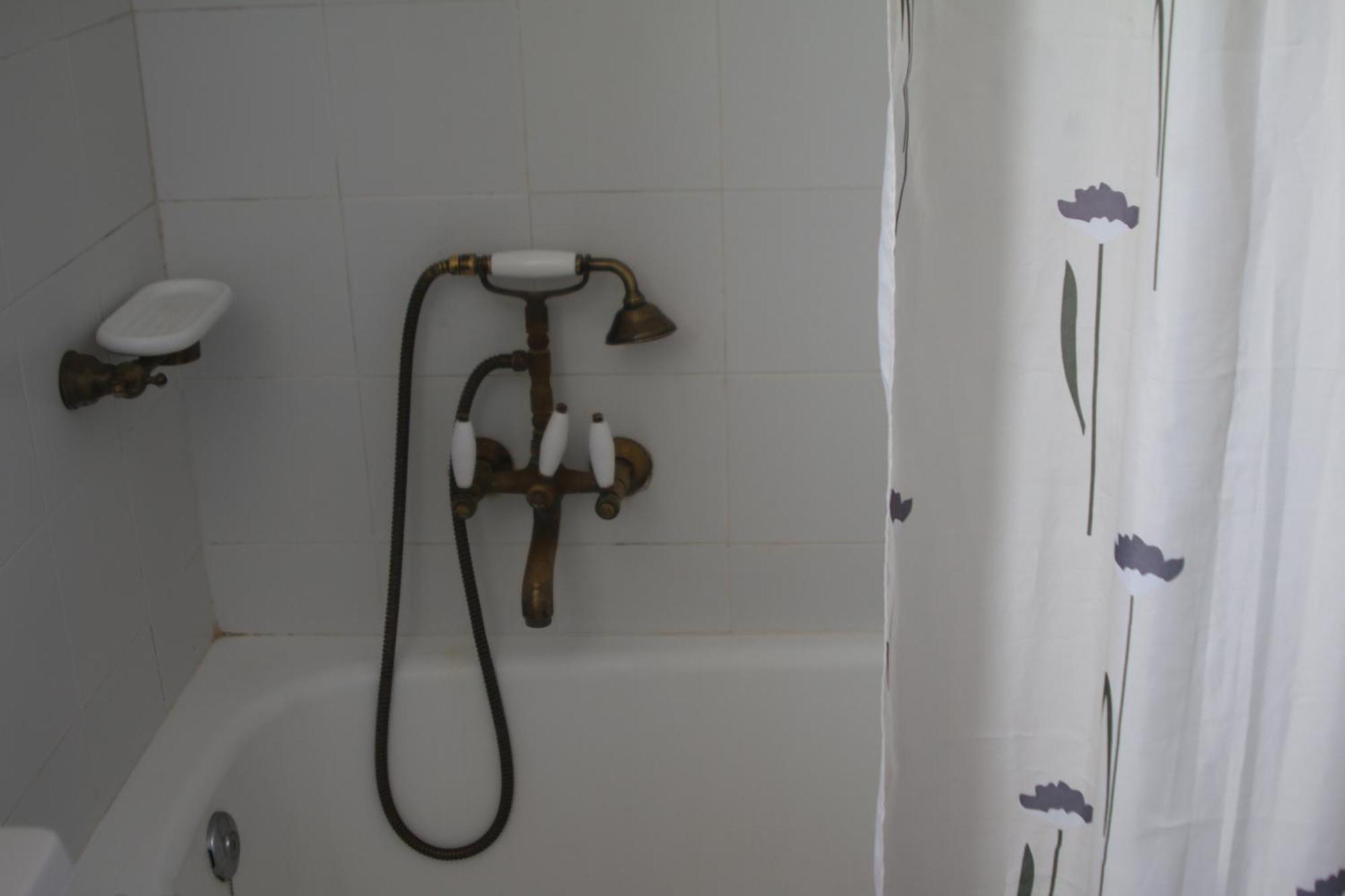 Classic Apartment In Kalamata Bagian luar foto